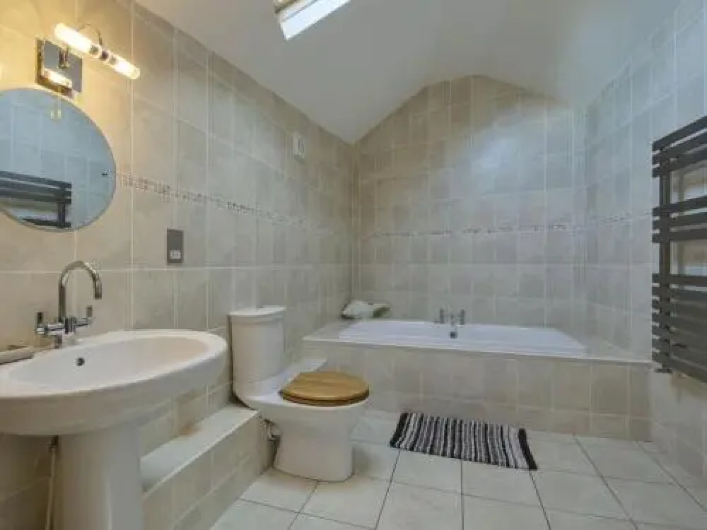 The Roundhouse, Halwell