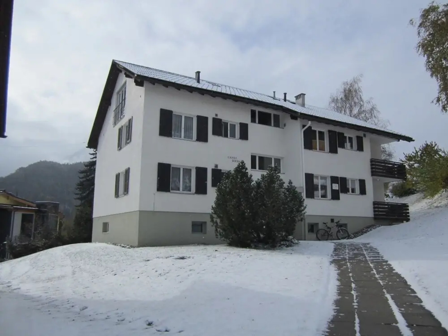 Ferienwohnung W EST Scuol