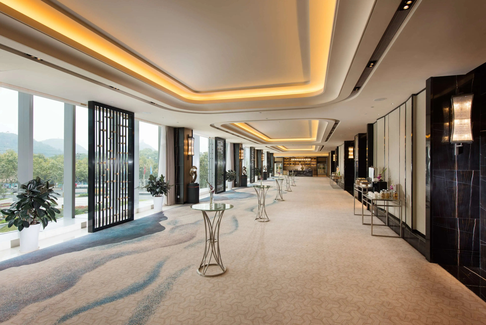 DoubleTree by Hilton Hotel Anshun