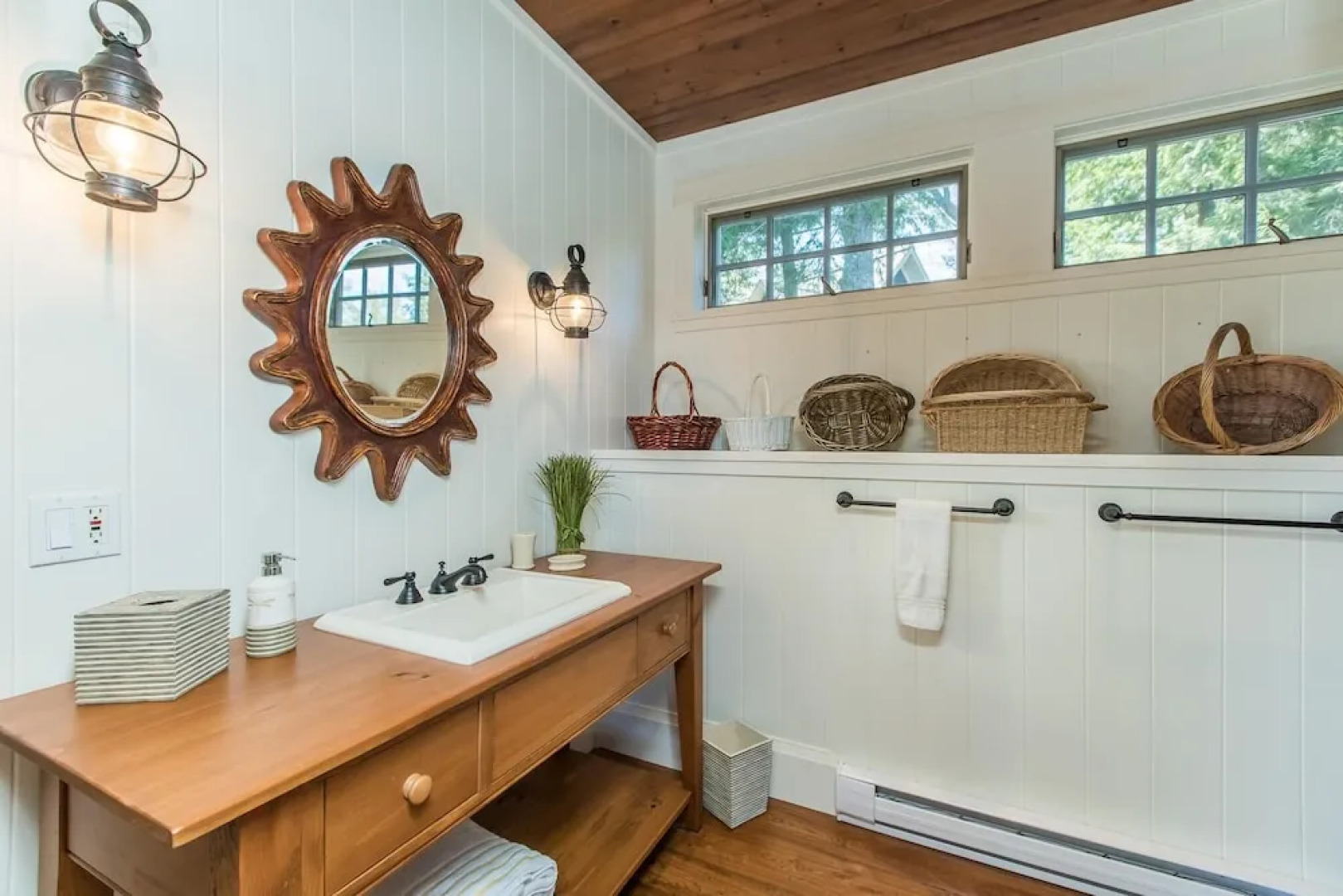 Fabulous Lake Muskoka Cottage & Boathouse~the perfect retreat!