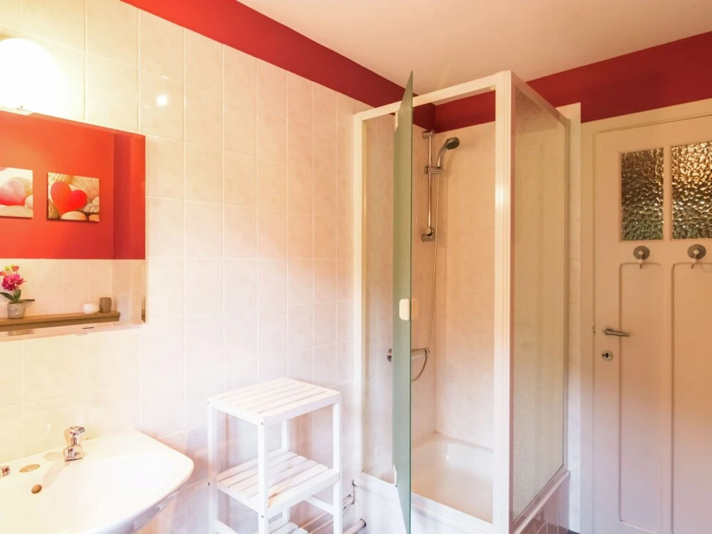 Picturesque Cottage in Alle With Garden