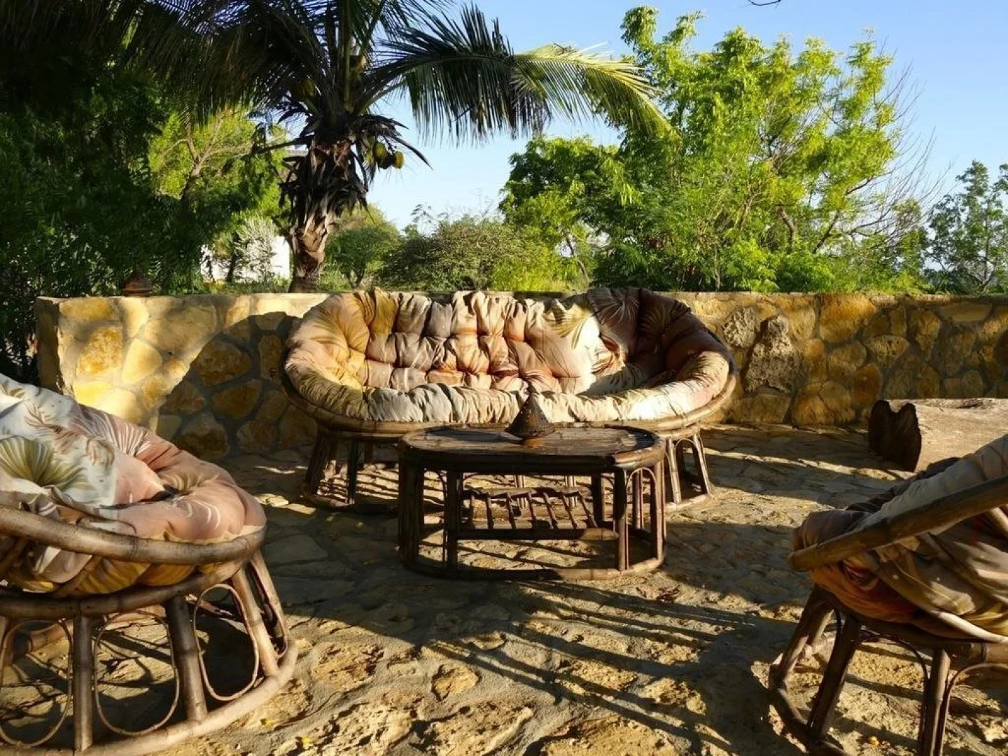 Caliente Beach Lodge