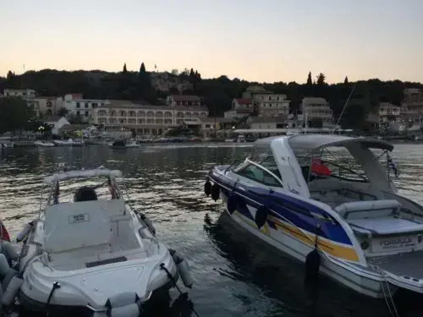 Villa Perris Studios