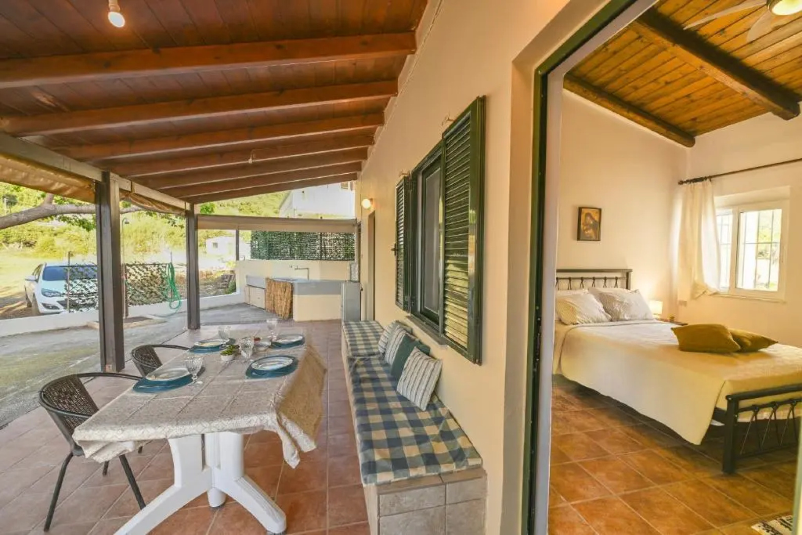 Seaside House in Ravdouha