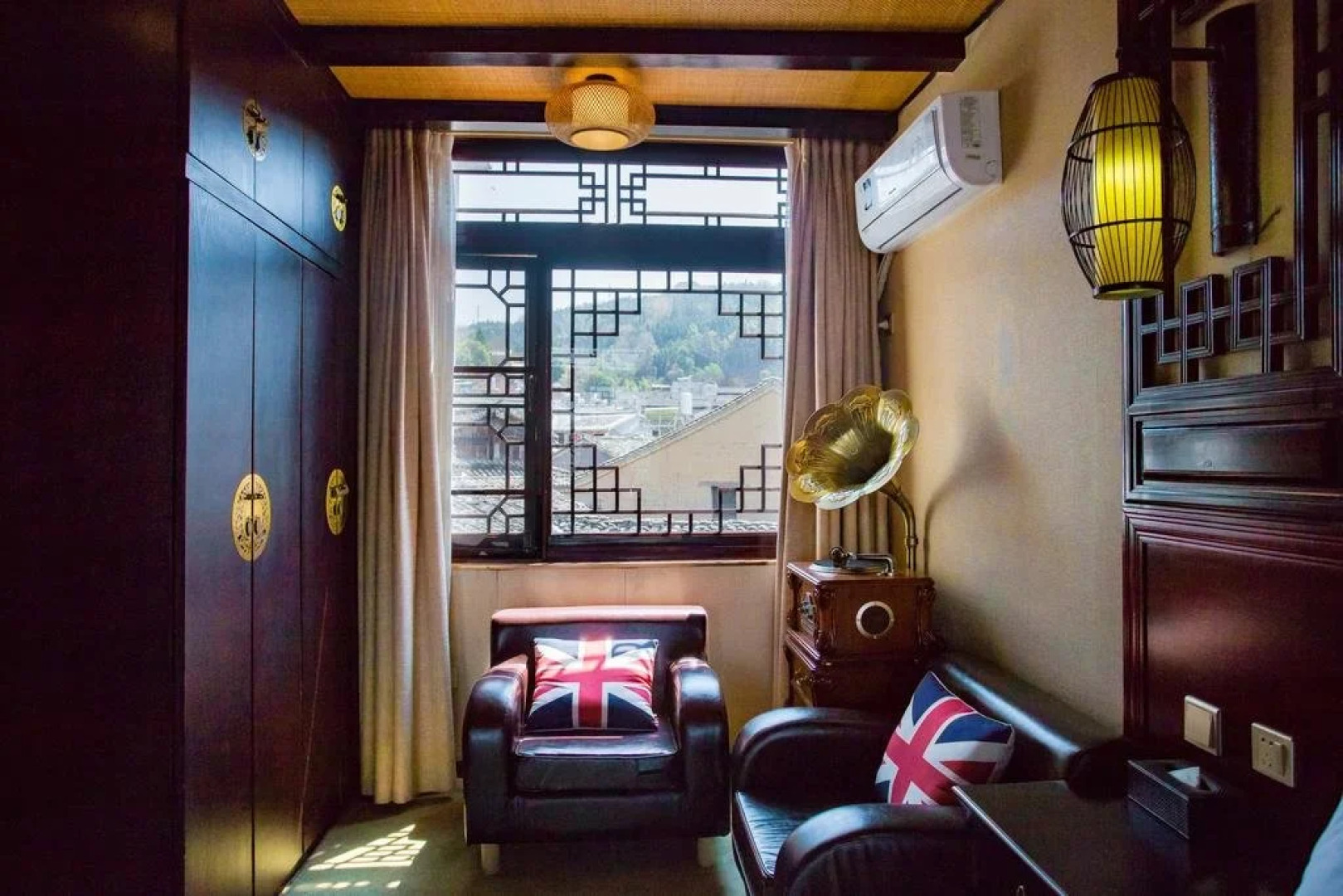 Tengchong Heshun Qishe Inn