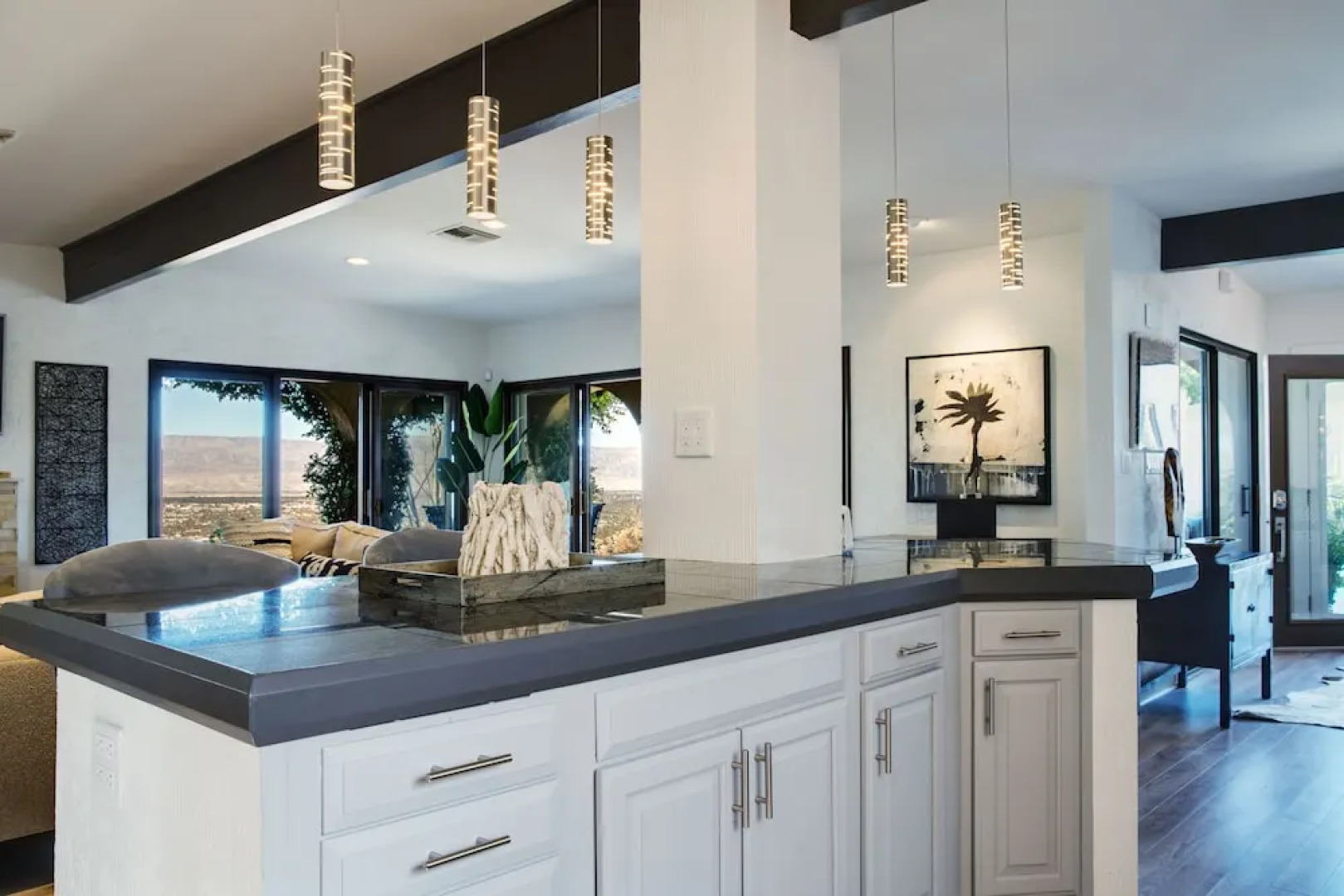 New Listing! All-suite Hilltop W/ Pool, Spa 2 Bedroom Home