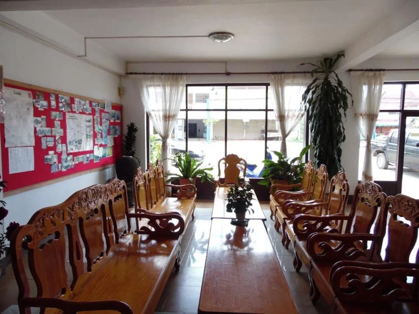 Banna Plain Of Jars House