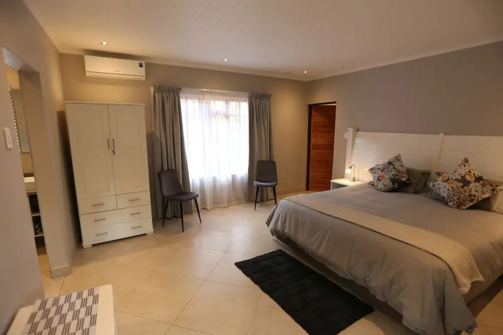 Rhino Coast Guest House