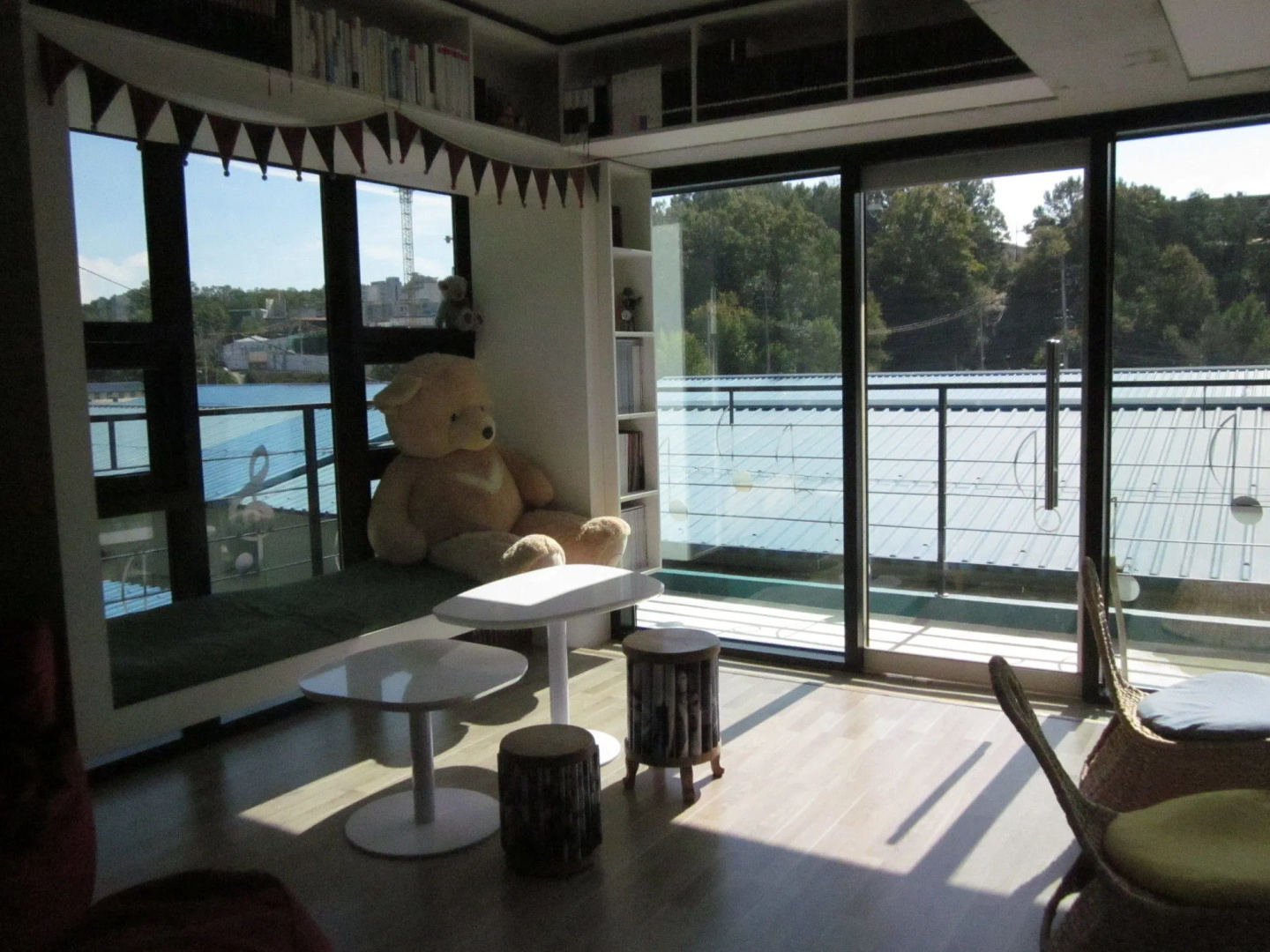 Andong Poong-gyung HOSTEL n LIBRARY