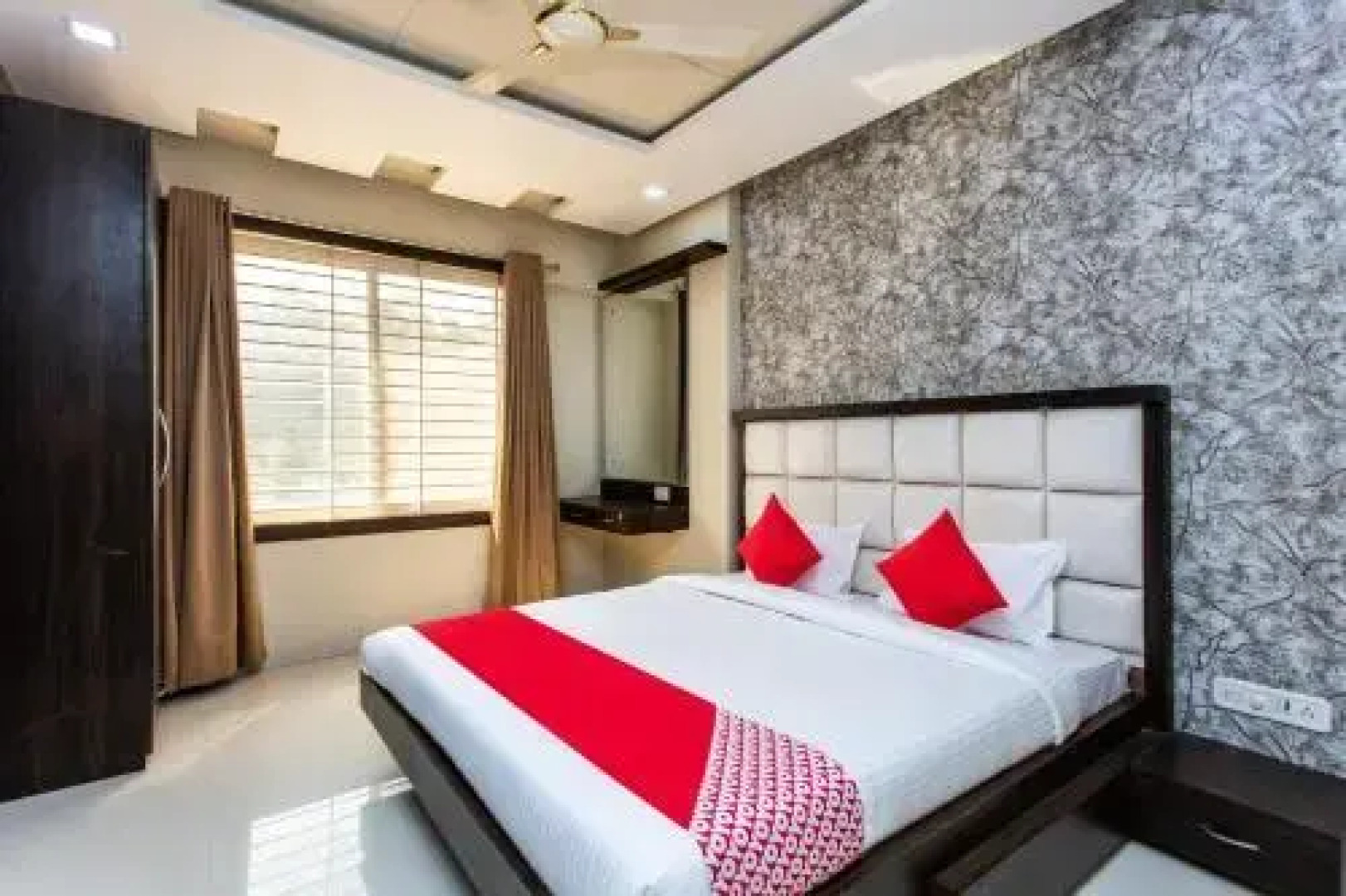 Ganga Paradise by OYO Rooms