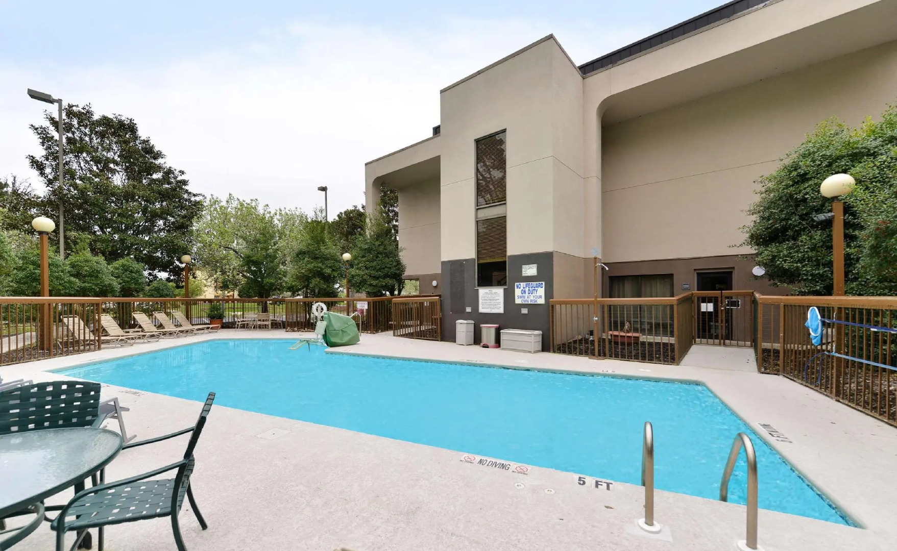 THE PARAGON of Golden Isles