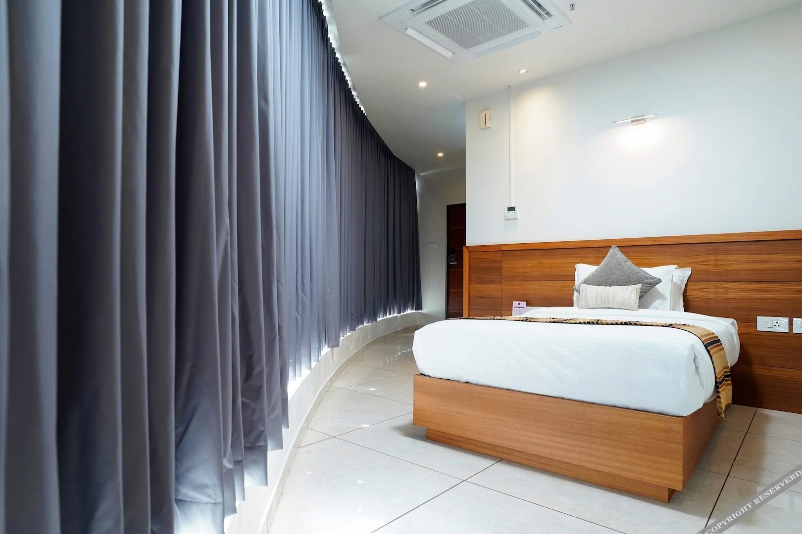 Nexstay River Mouth International