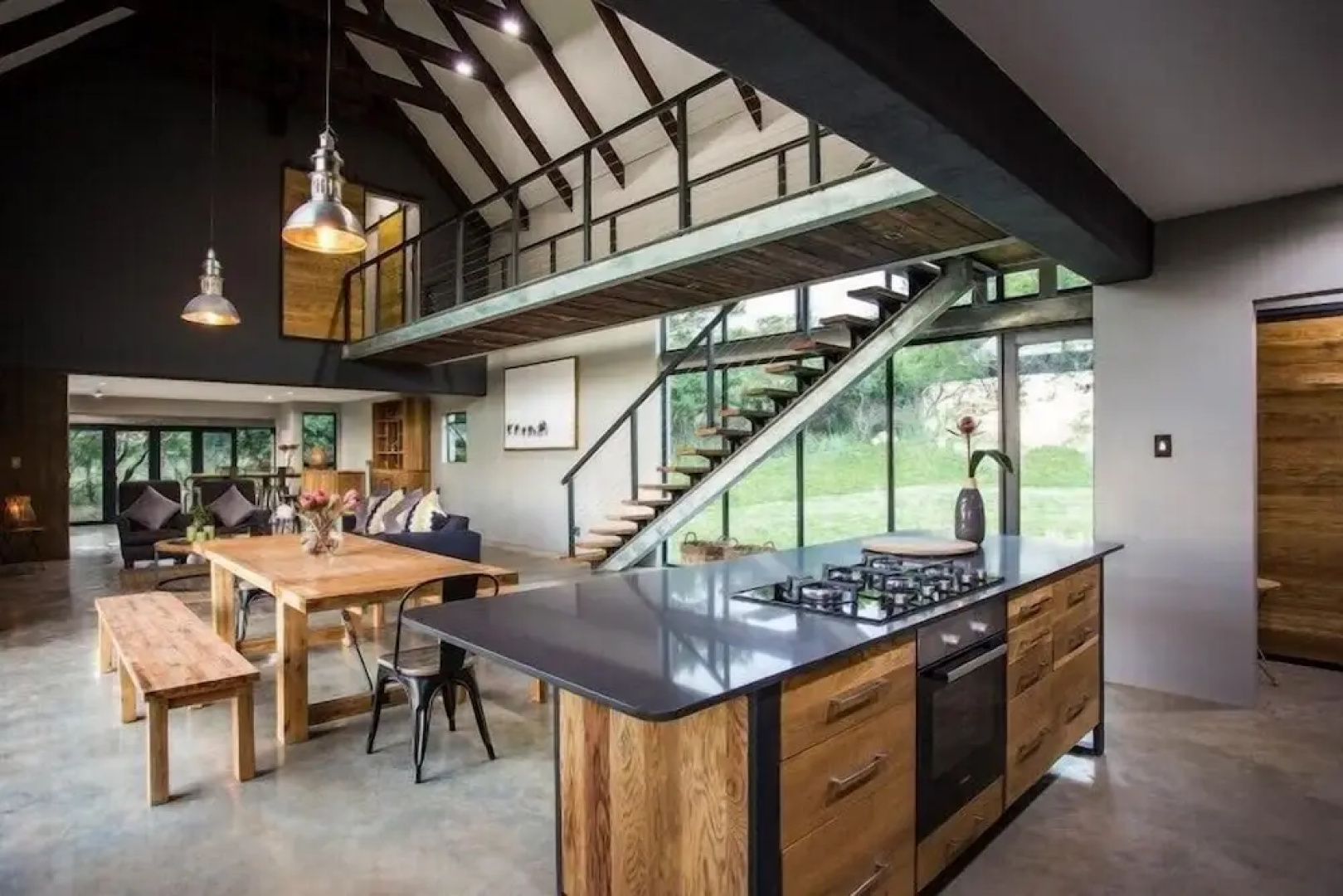 Mount High Luxury Country Lodge