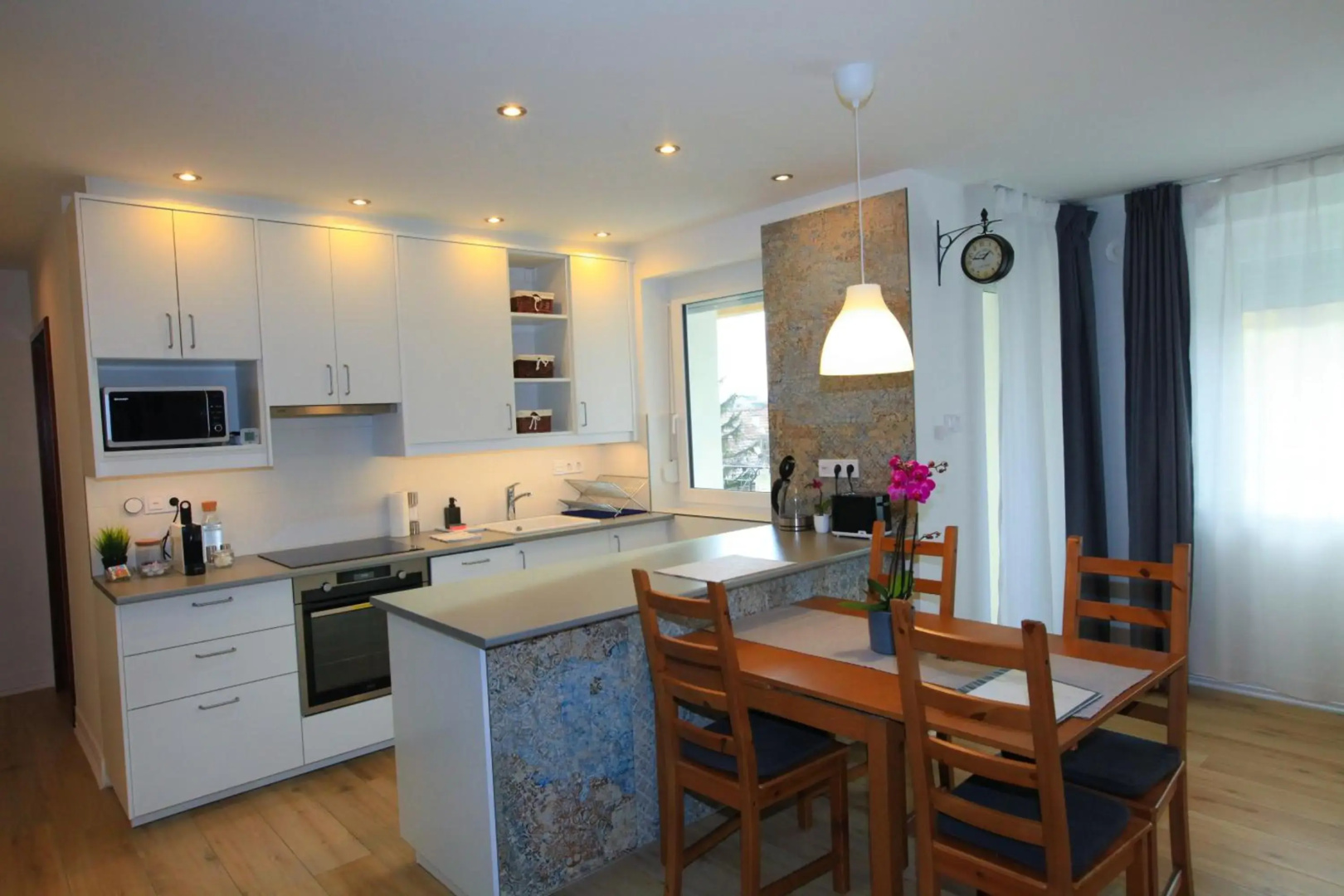 Paskal-Lux Apartments