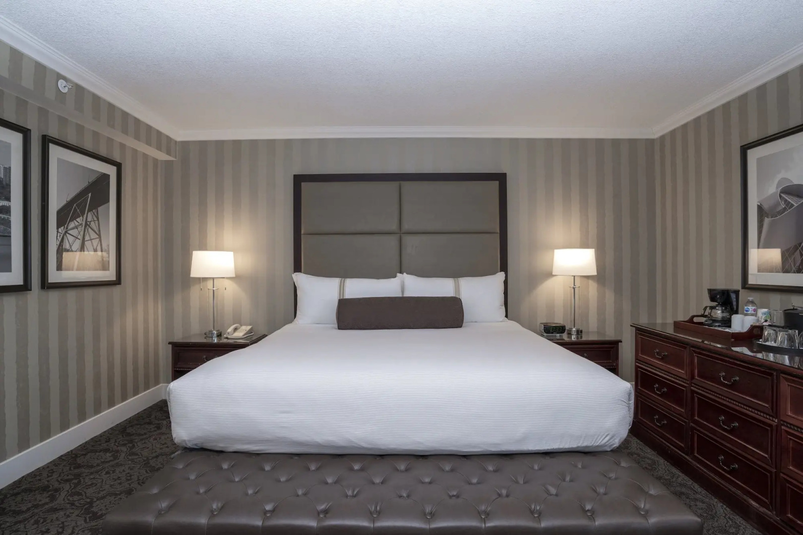 Sandman Signature Edmonton Downtown Hotel