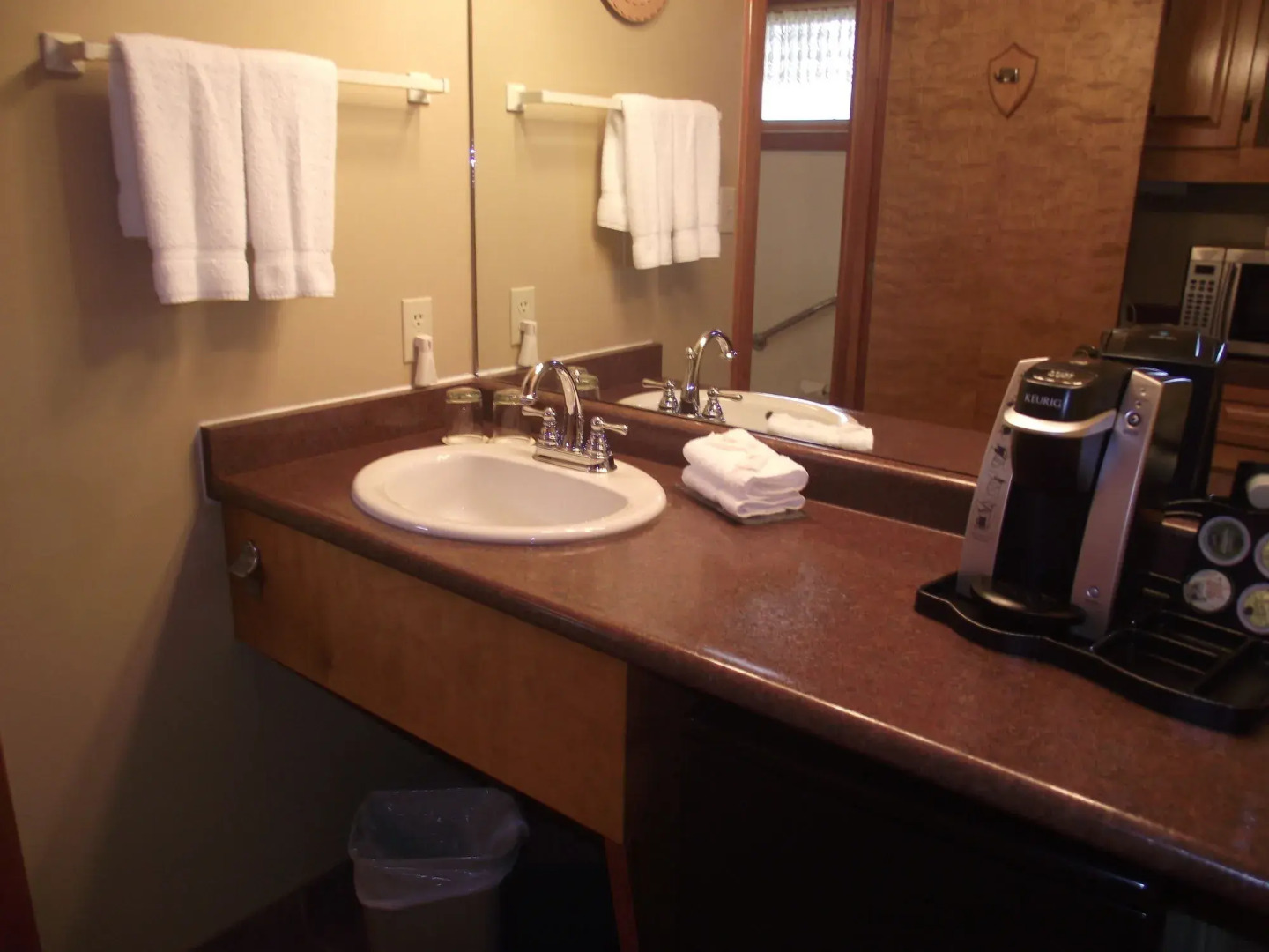 Forest Motel & Woodland Retreat