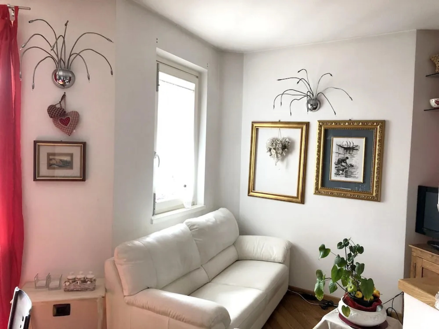 Apartment With 2 Bedrooms in Tremezzina, With Wonderful Lake View, Fur