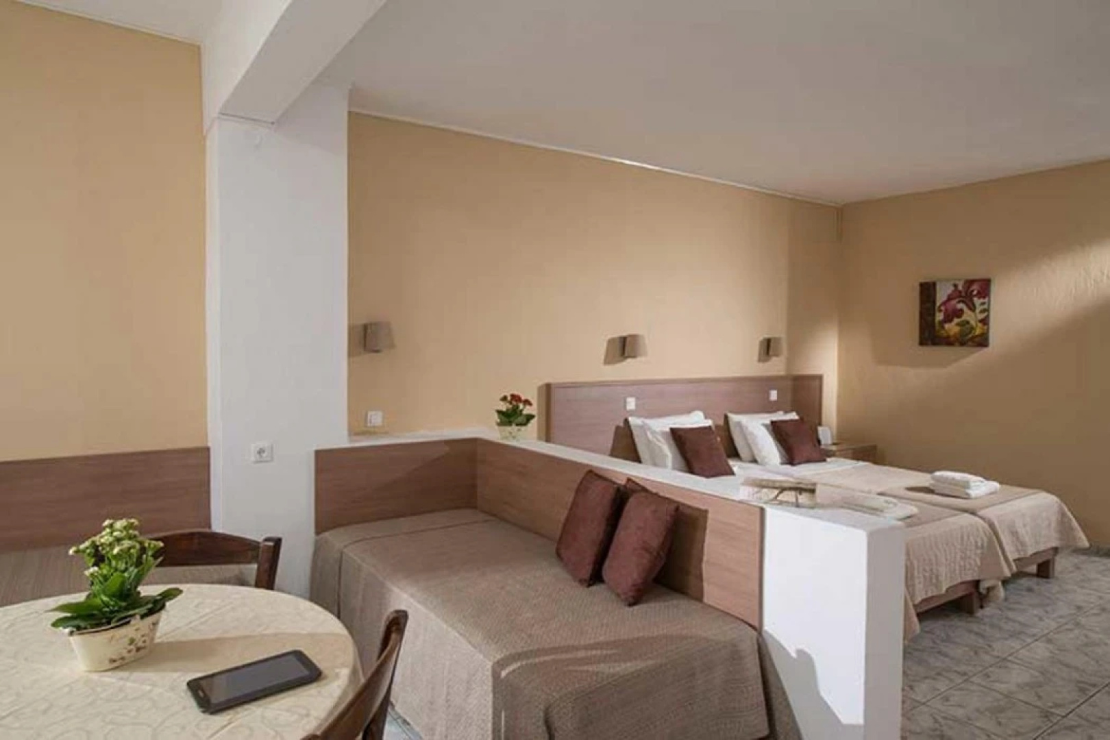 Lofos Apartments