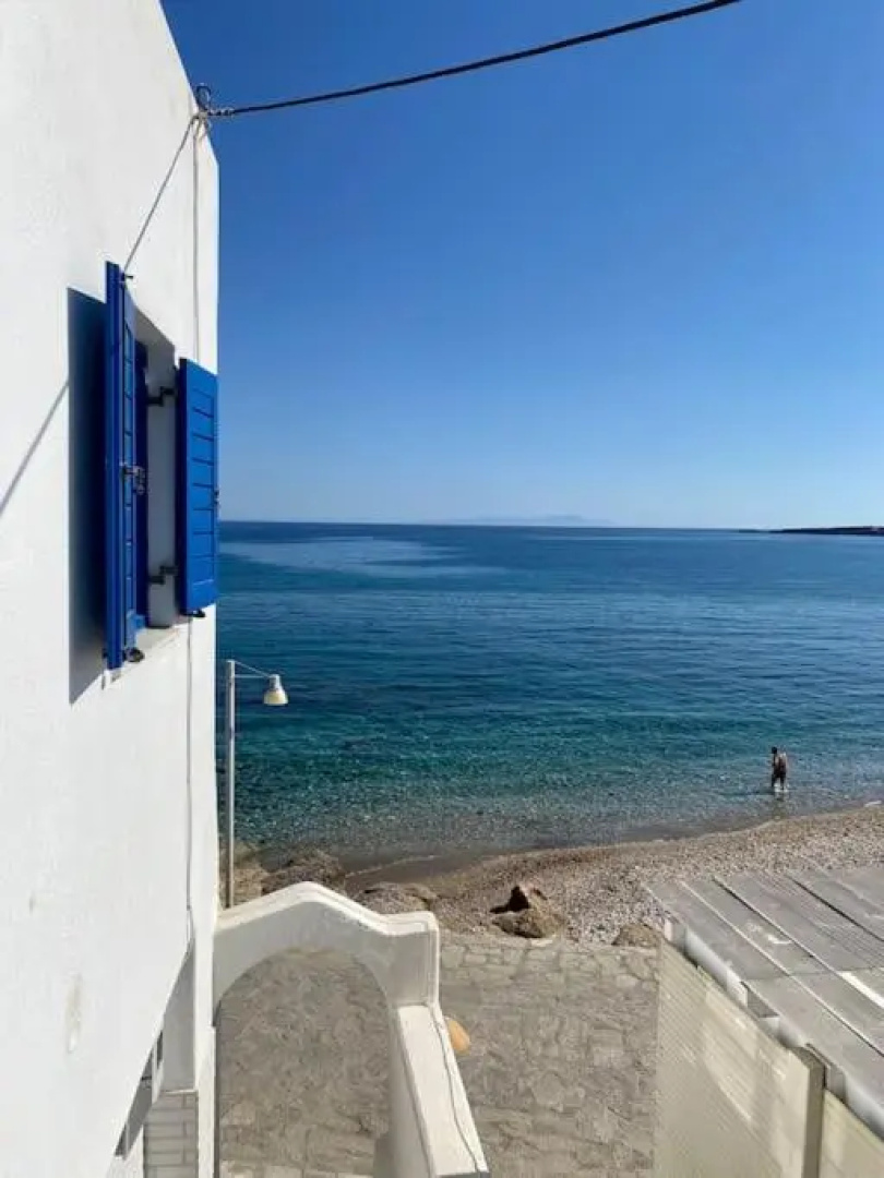 Cavos Studio by the sea