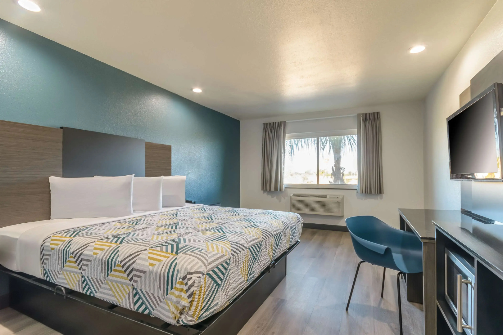 Studio 6 Suites Perris, CA