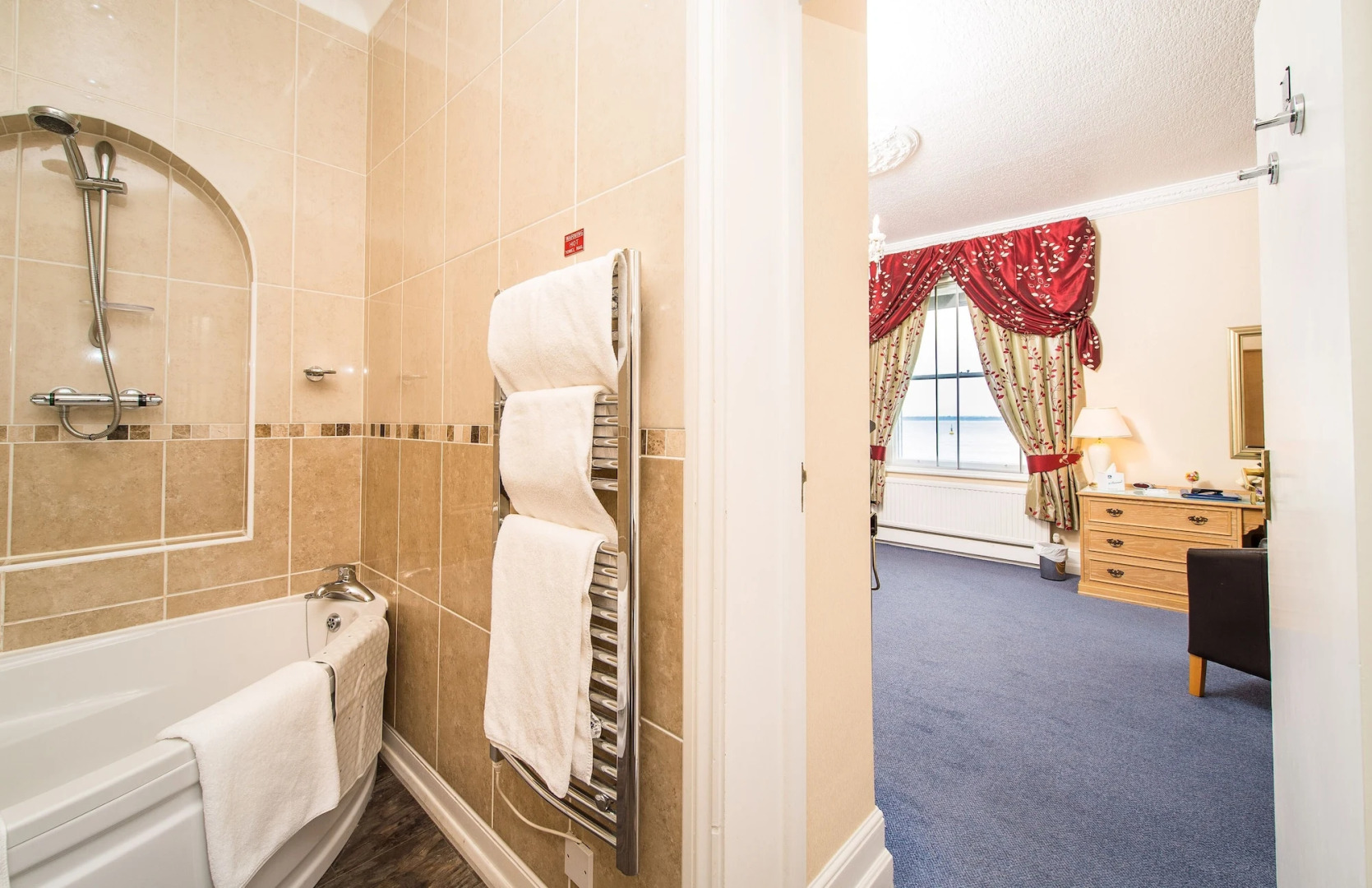 Отель New Holmwood