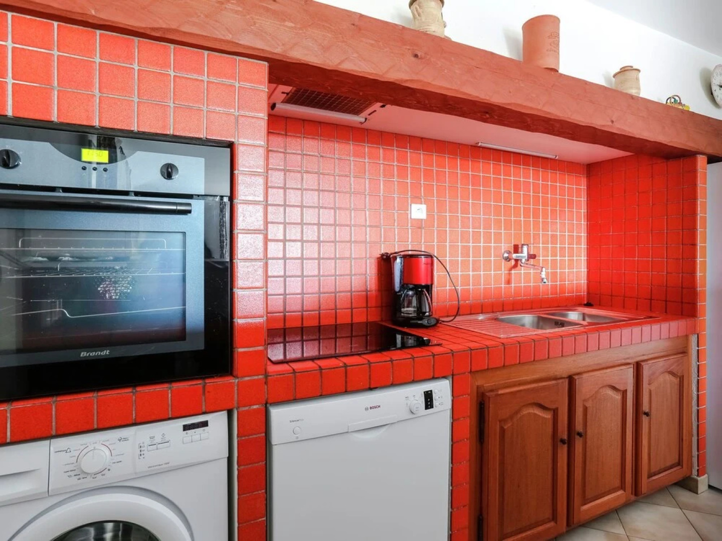 Provencal Holiday Home in Bormes-les-Mimosas with Pool