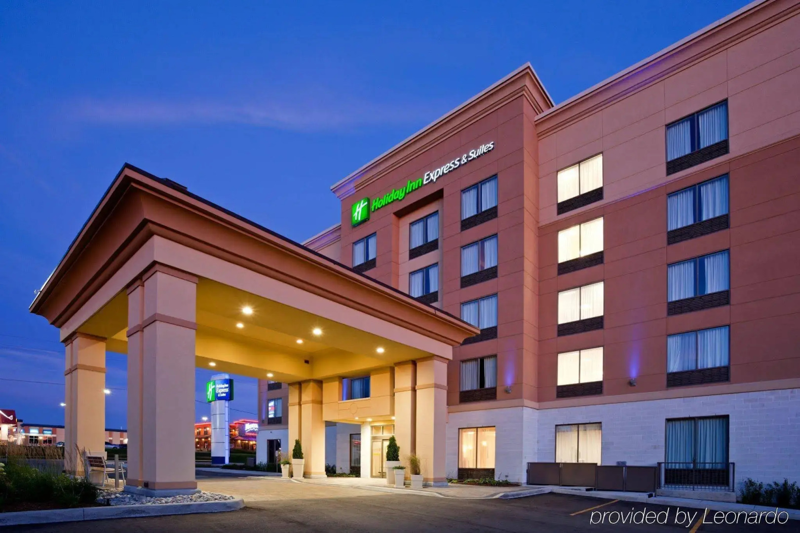 Holiday Inn Express & Suites Woodstock South by IHG