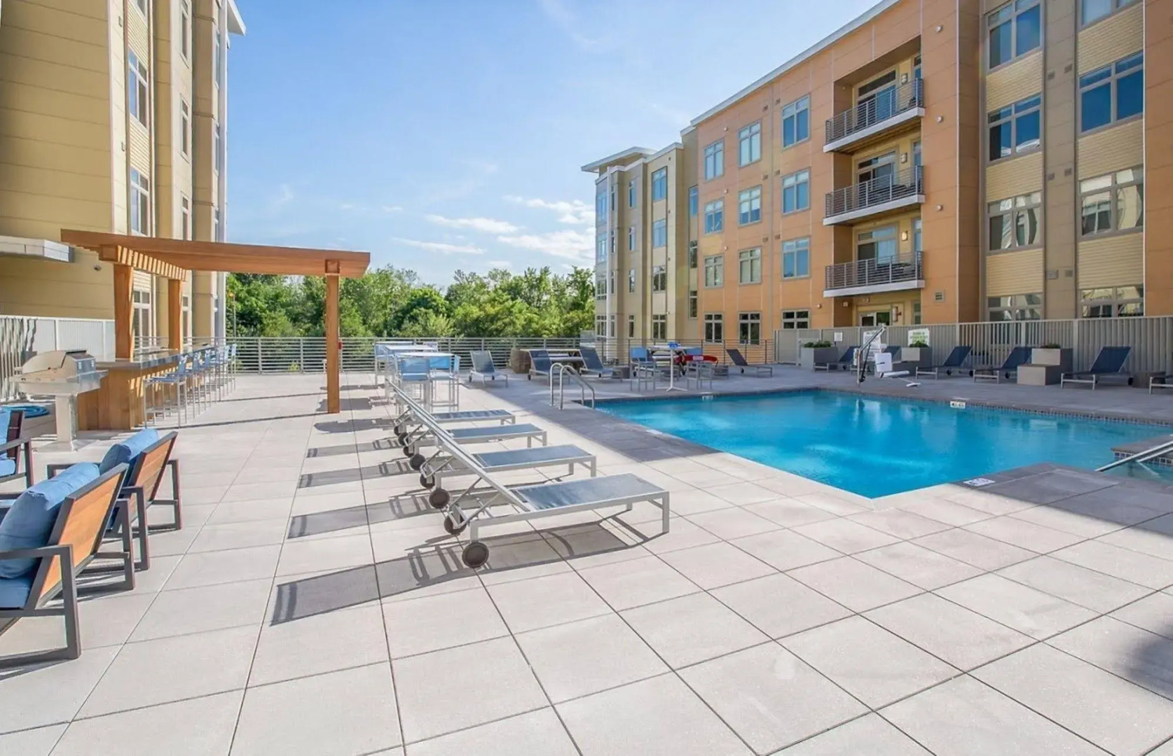 Global Luxury Suites at the Charles River