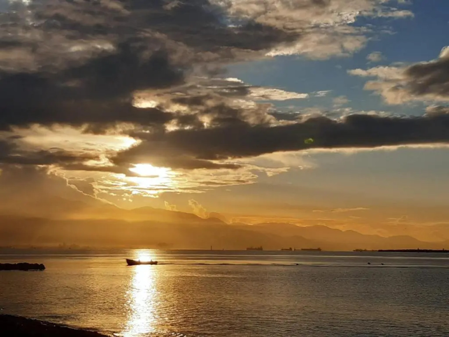 C-Vue Villa "Pool AC Gated SeaFront"