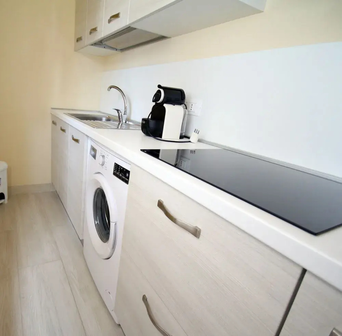 Holiday Nero D'Avola & Caponegro