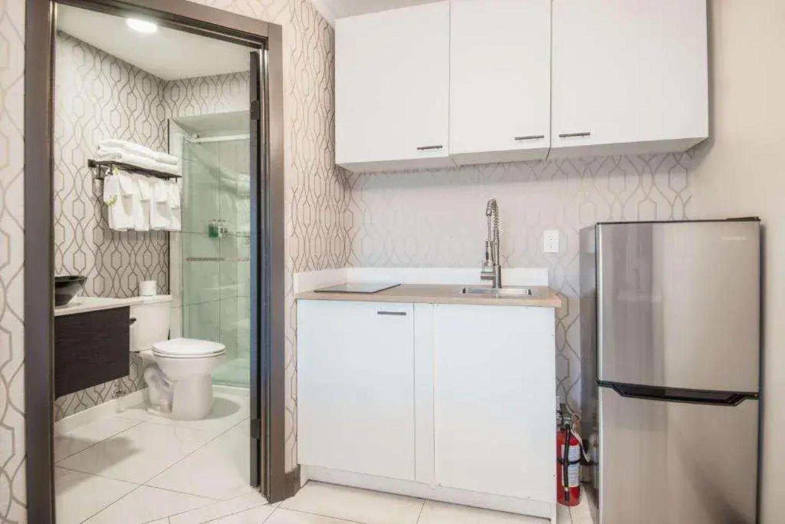 Coast Courtenay Hotel