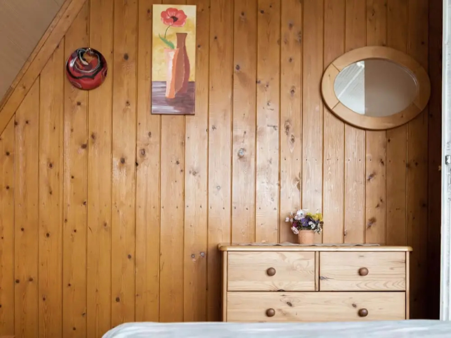 Finnhutte in Trusetal Near Waterfall