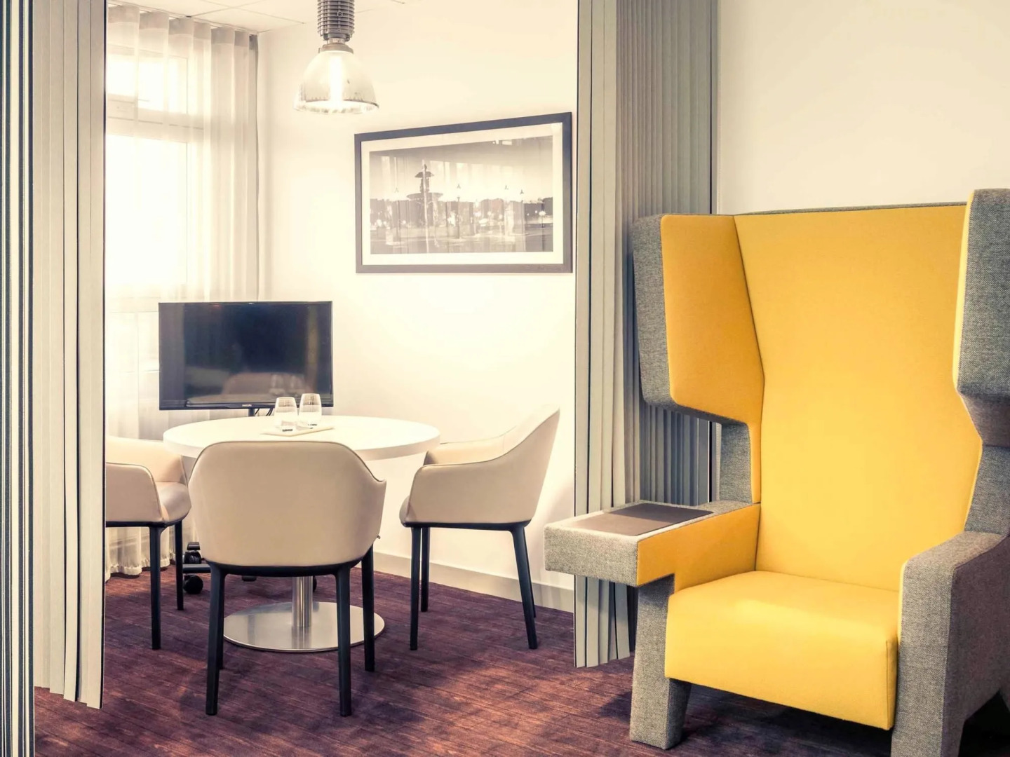 Mercure Paris Massy Gare TGV