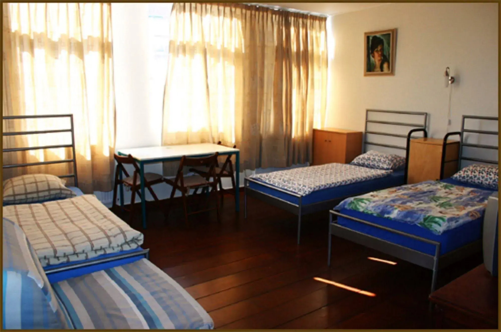 Tourist Travel Inn