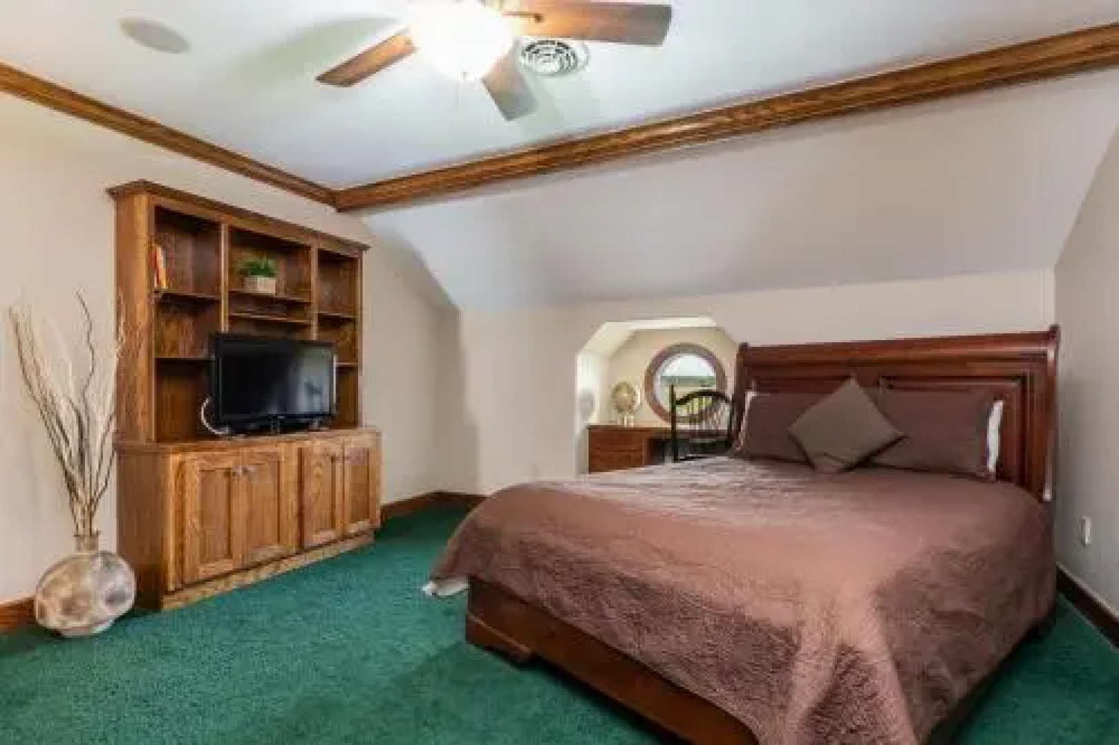 The Brooklyn Estate and Cottage