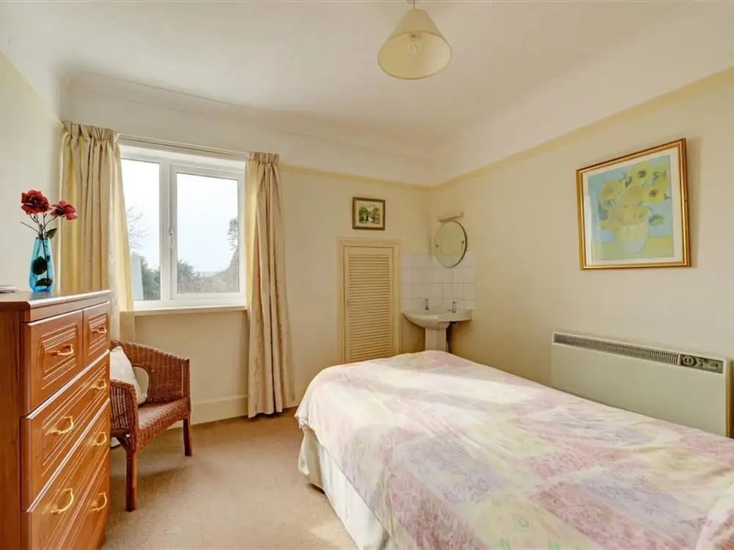 Spacious Well-presented Property Situated in the Coastal Village of Amroth