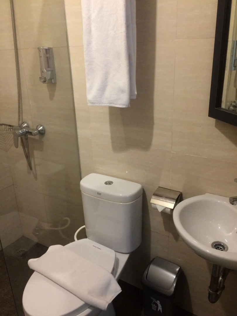 Front One Inn Kediri