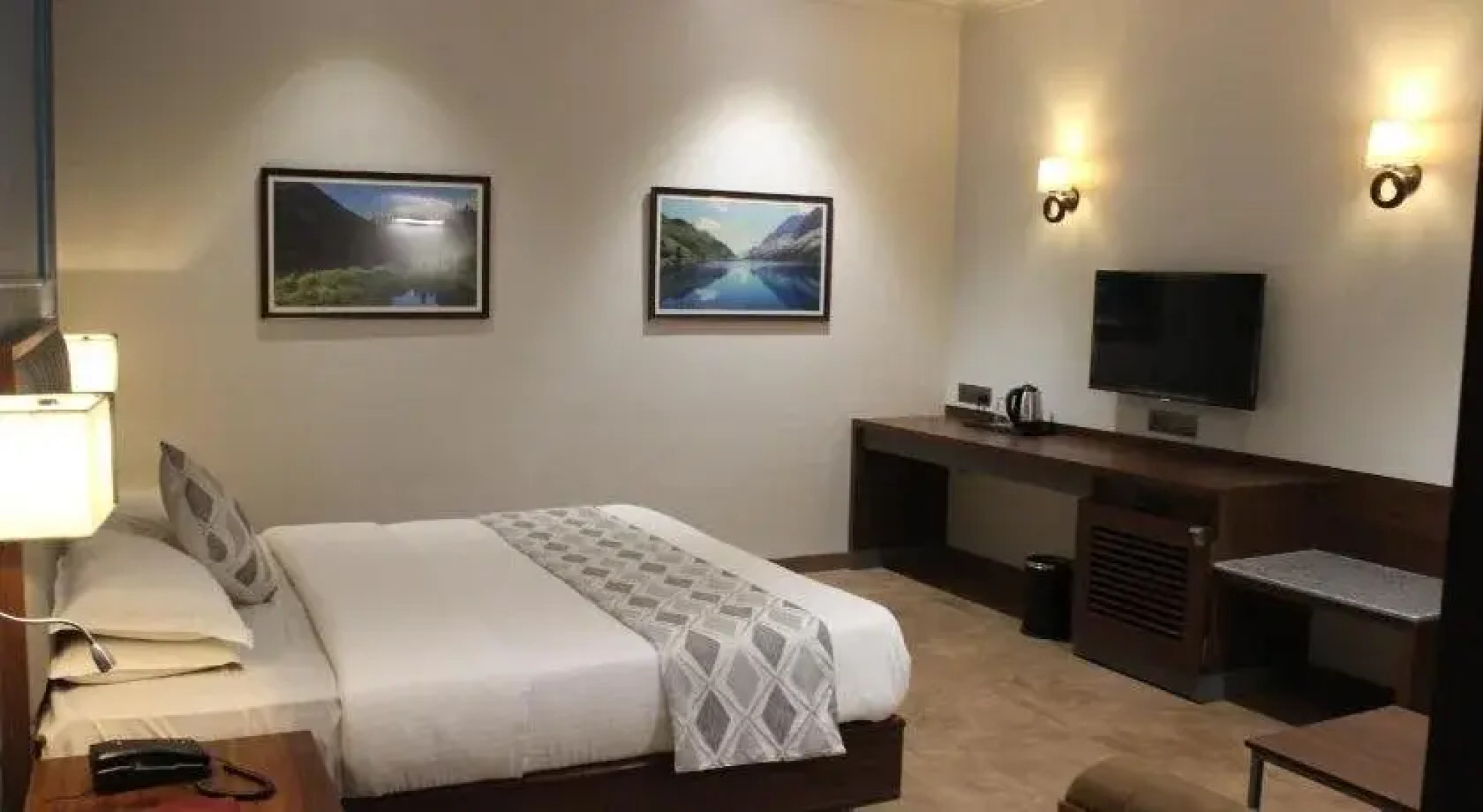 Hotel Ganapati Palace