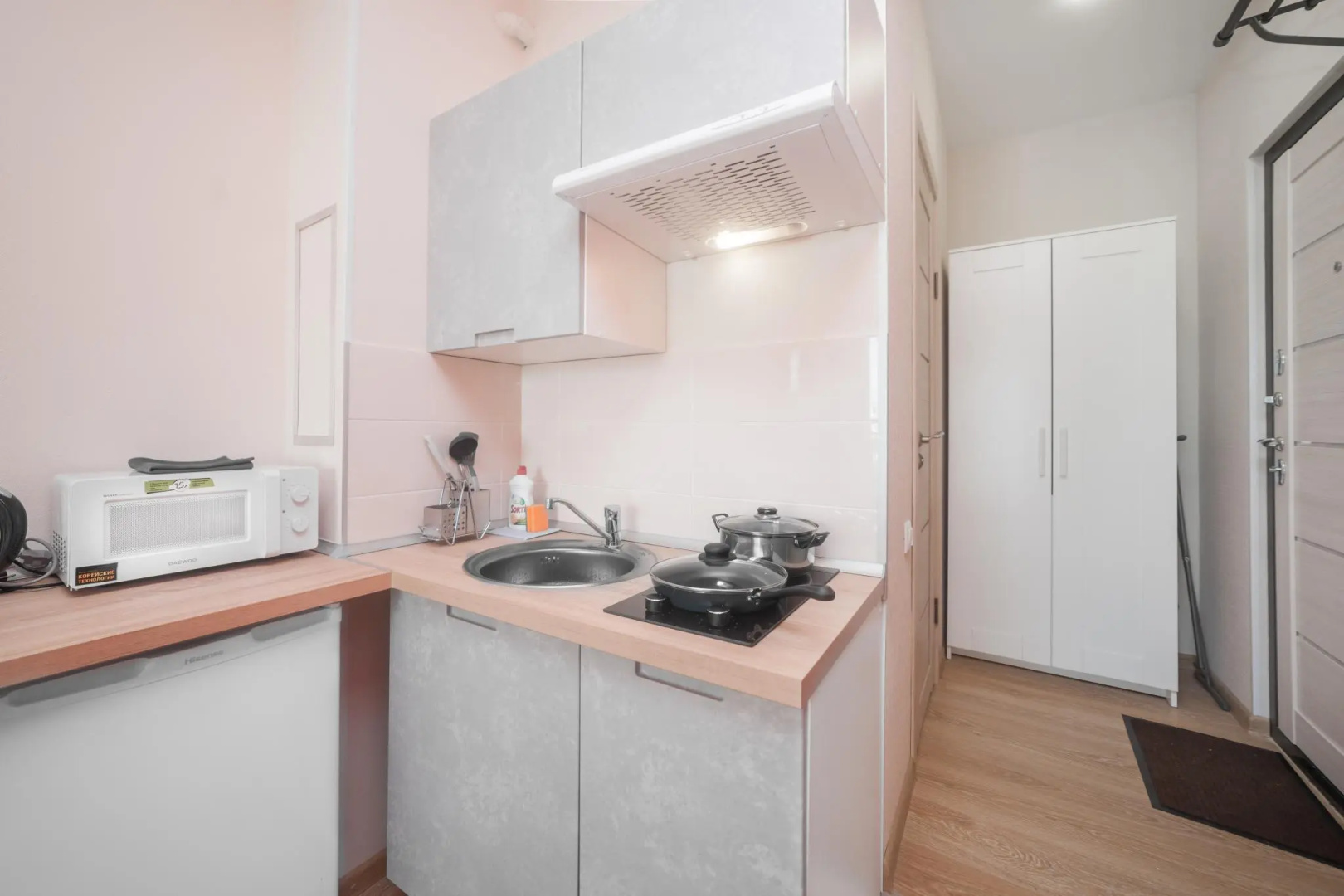 MOKO Apartments (МОКО Апартментс) на улице Саморы Машела