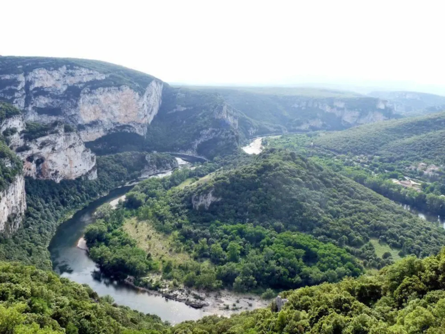 Domaine de Saint Cerice  en Ardèche Sud