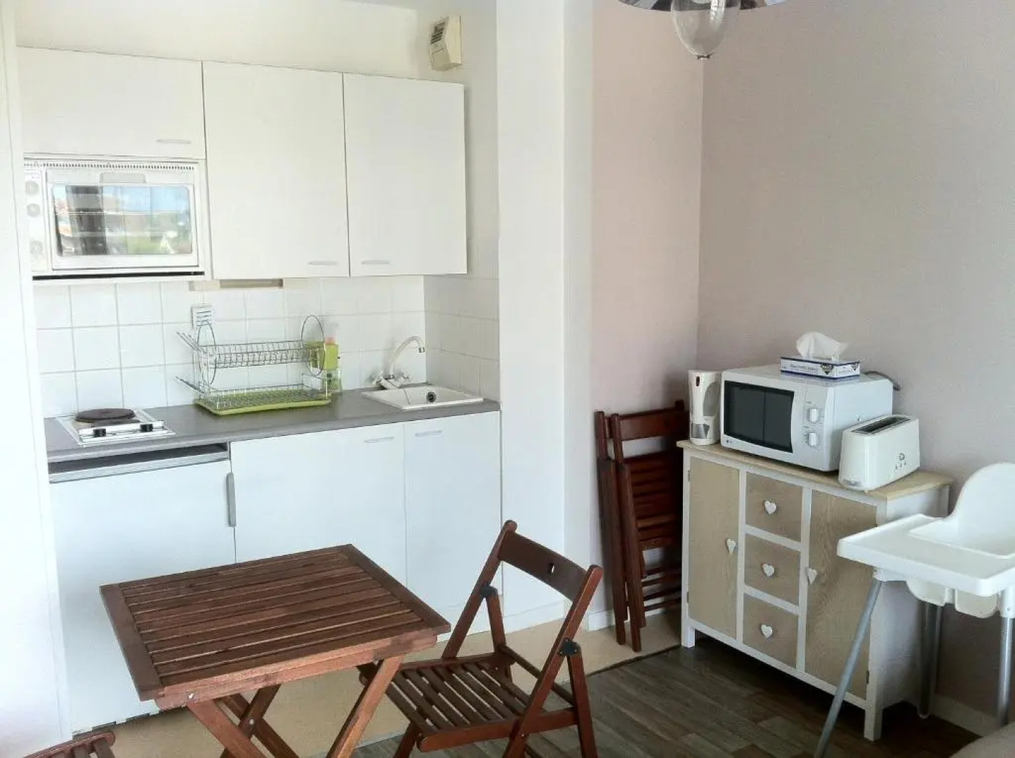 NICE FLAT 400 m FROM BEACH & CENTER