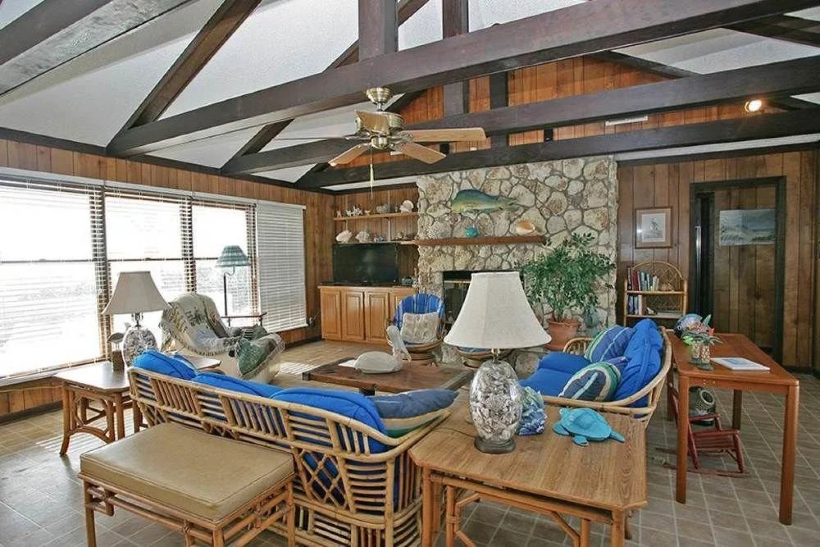 Ocean's Edge 4 Br home by RedAwning