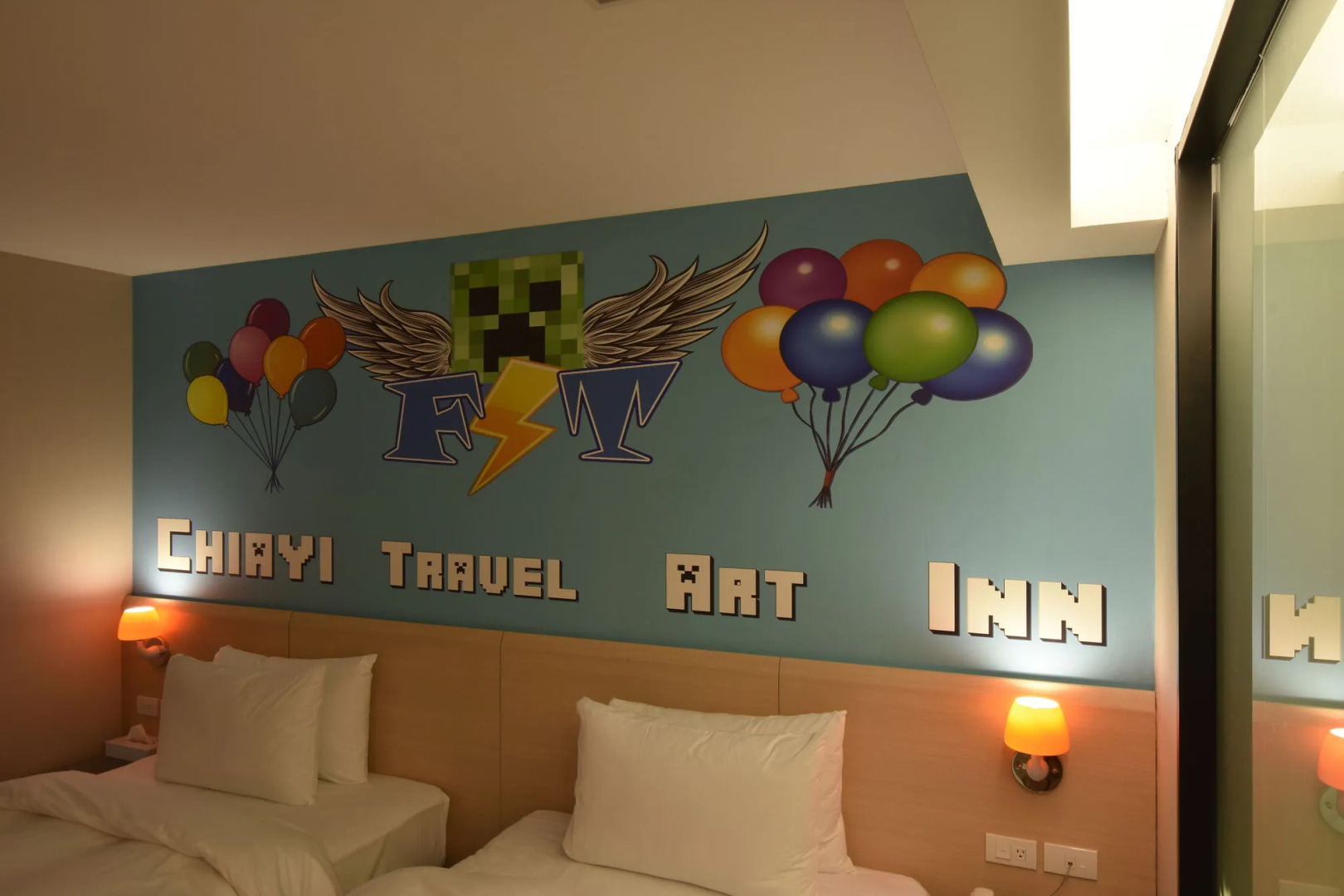Travel Art Inn