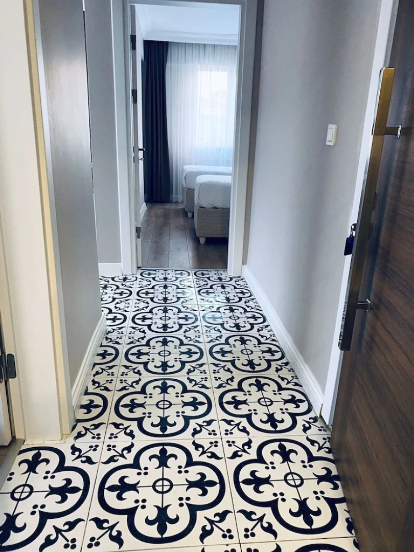 the rooms boutique hotel
