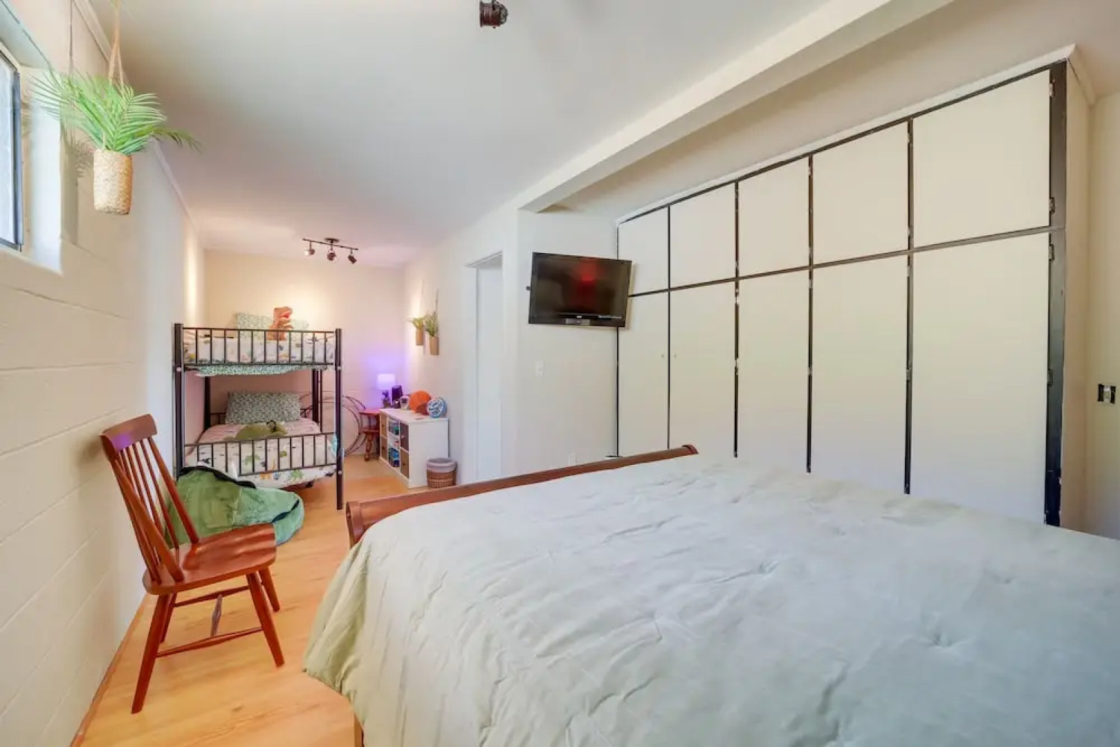 Payson Vacation Rental w/ Hot Tub & Mountain Views