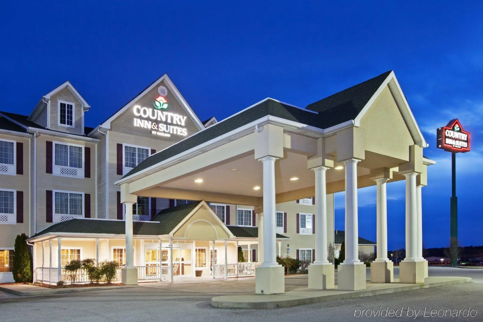Red Roof Inn & Suites Berea