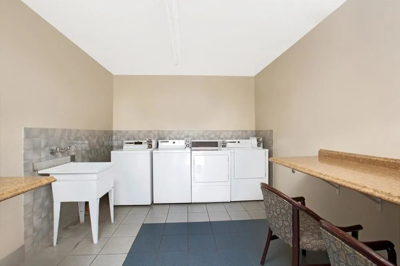 Travelodge Hotel at LAX