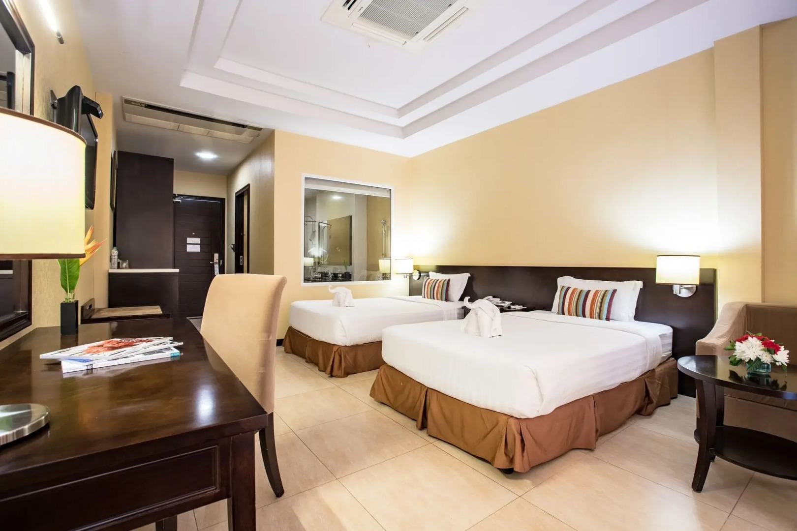 Leaves Valley Resort