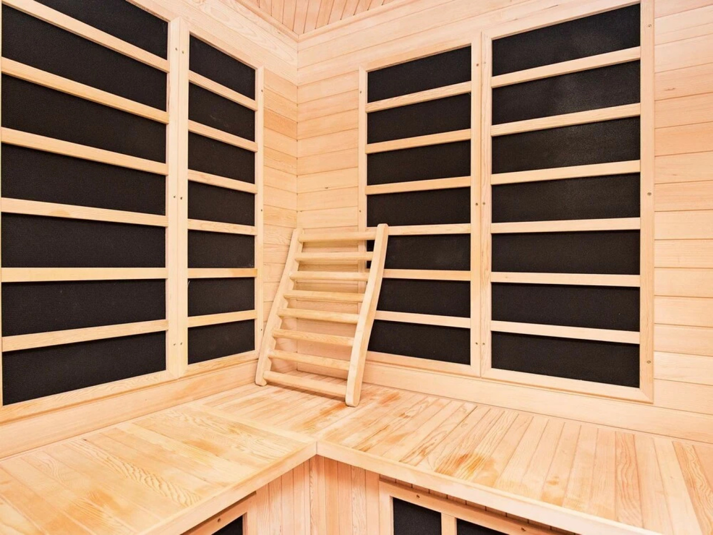 Peaceful Holiday Home in Højby With Whirlpool