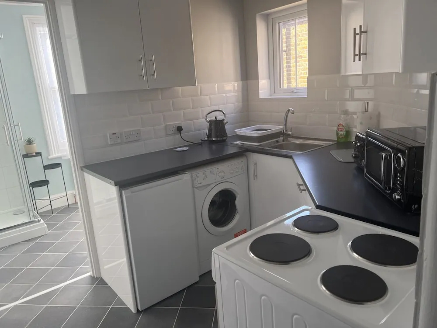 Spacious 1-bed Apartment in the Heart of Herne Bay